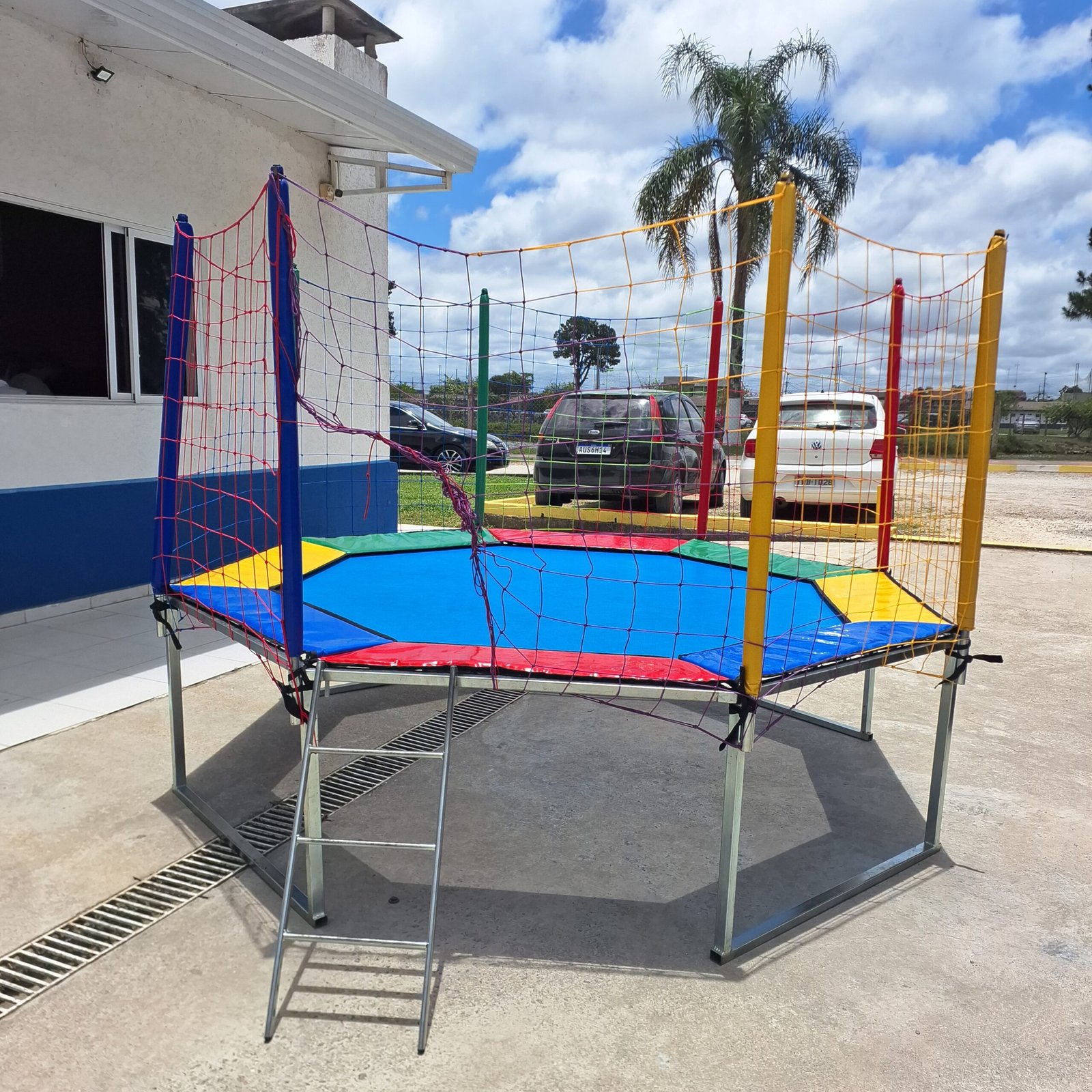 cama-elastica-infantil-lara-locacoes